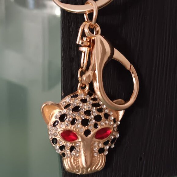 MINT Cheetah Gold Black Enamel Red & Clear Crystals Purse Charm Key Chain**NEW! - Picture 6 of 8